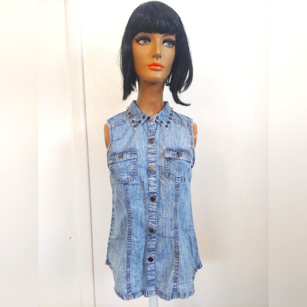 Spiked Collar Sleeveless Denim Button-Up Shirt